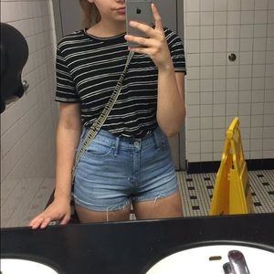 high rise/mom shorts 🖤